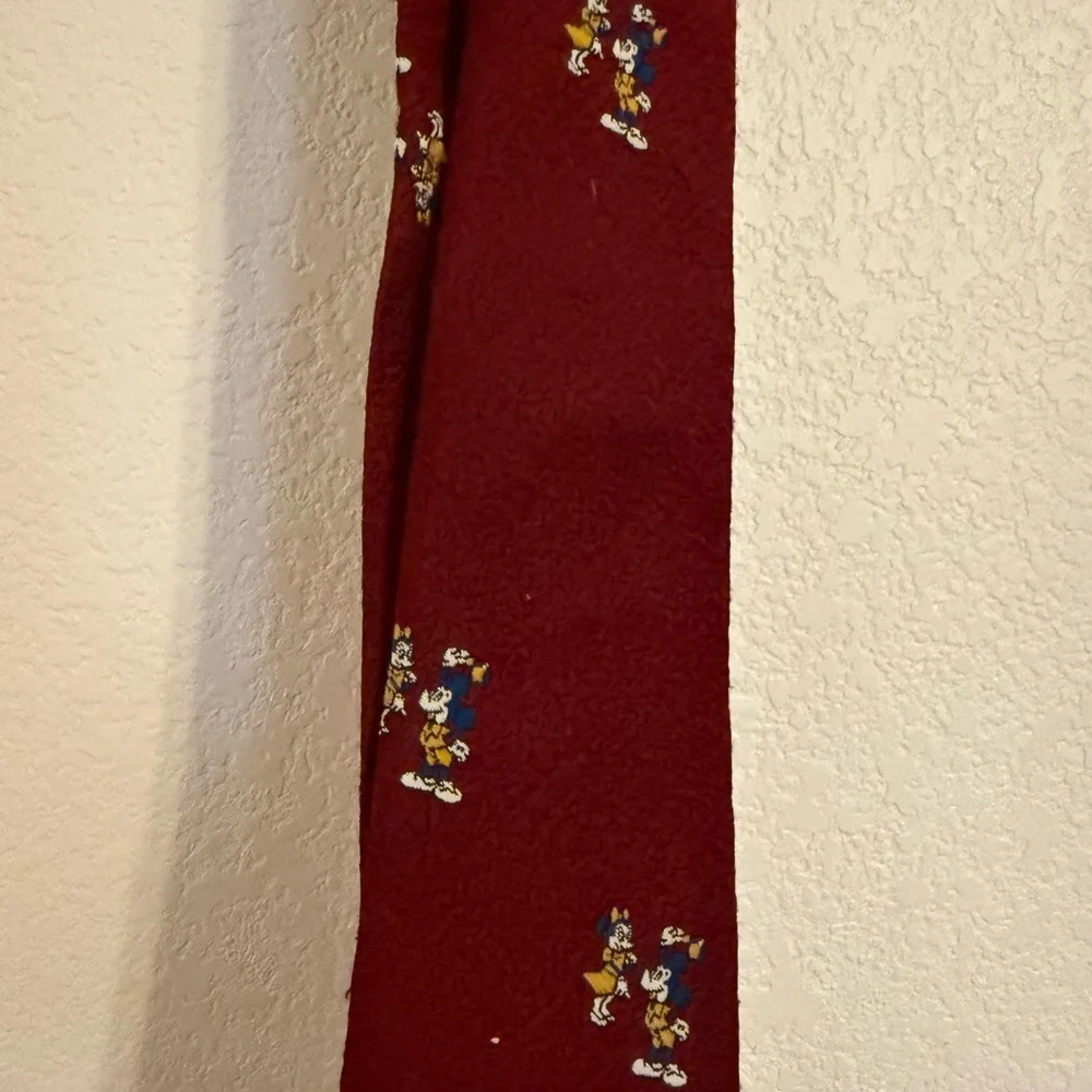 Disney Red Silk Tie with Subtle Pattern vintage‎ collectible
